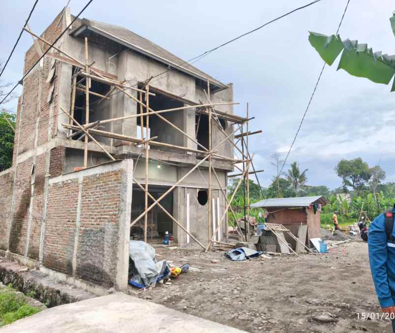 dijual rumah wedomartani ngemplak