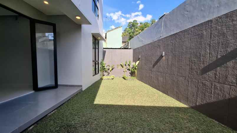 dijual rumah wedomartani ngemplak