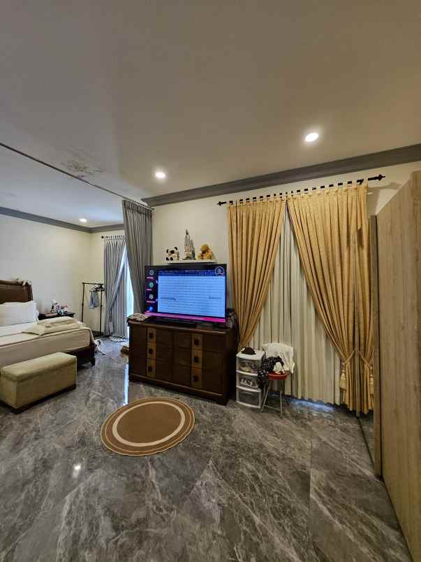 dijual rumah wisata bukit mas