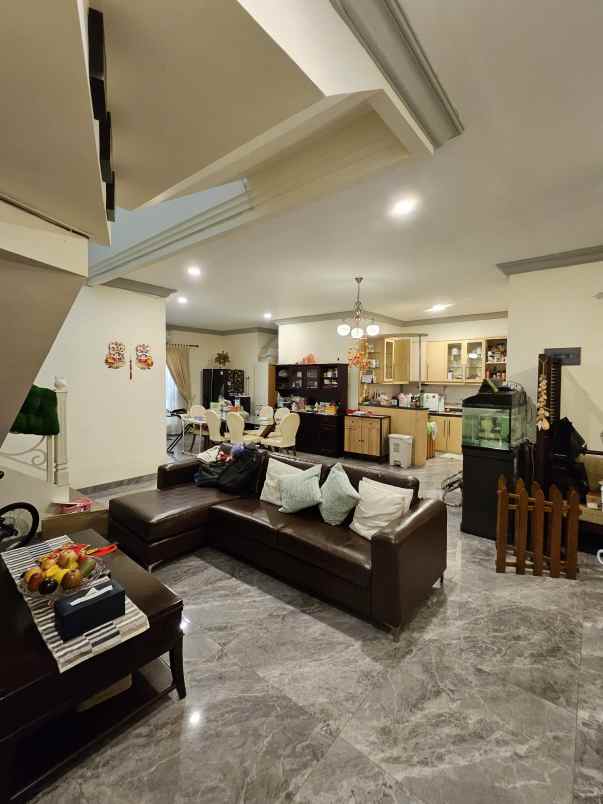 dijual rumah wisata bukit mas