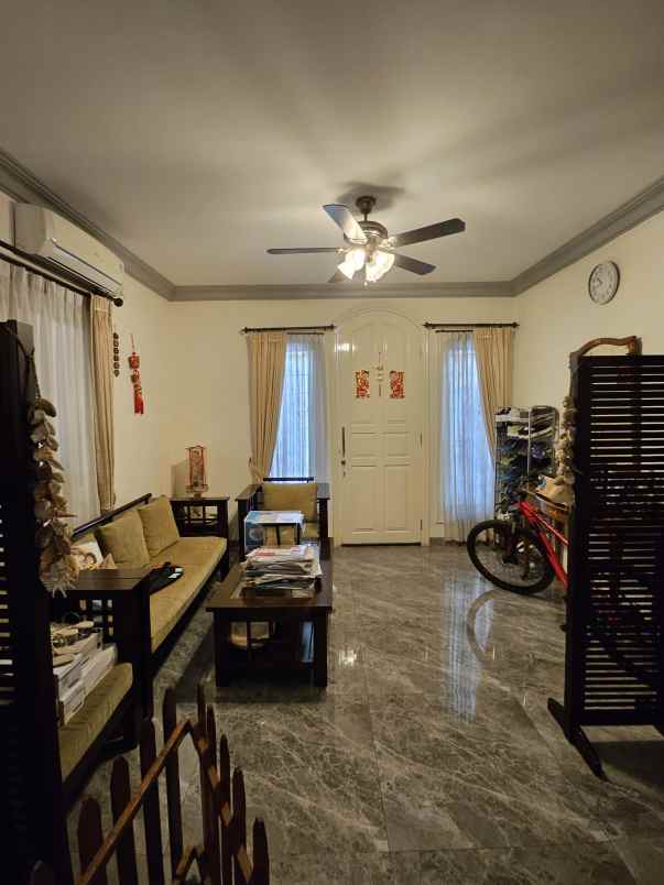 dijual rumah wisata bukit mas