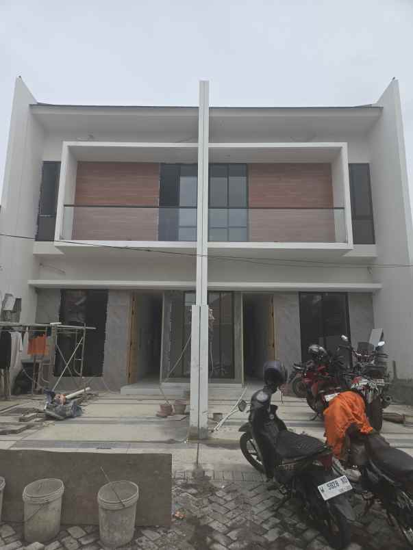 dijual rumah wisma mukti