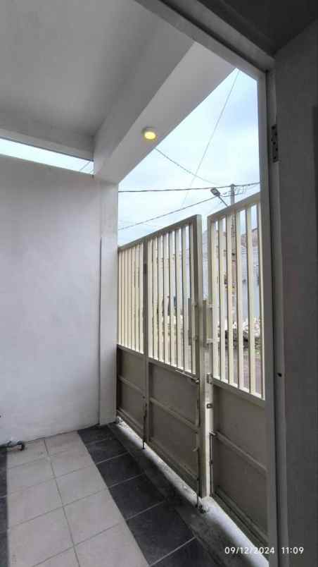 dijual rumah wisma tirta agung