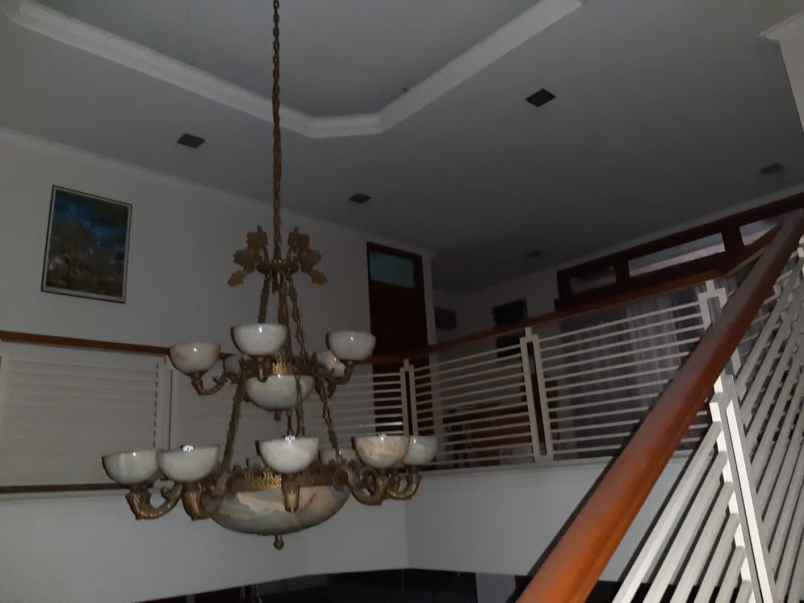 dijual segera rumah tinggal 2 lantai
