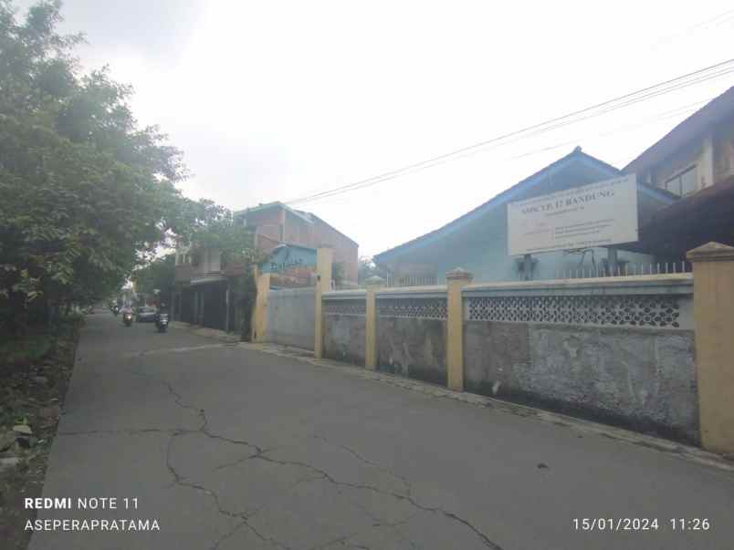 dijual sekolah smk di bandung kota