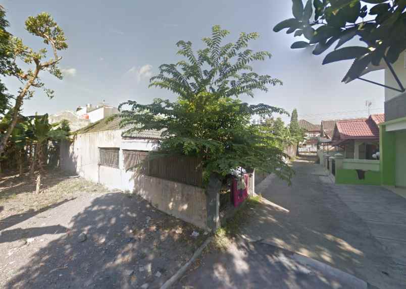 dijual tanah jl kalimantan jakal