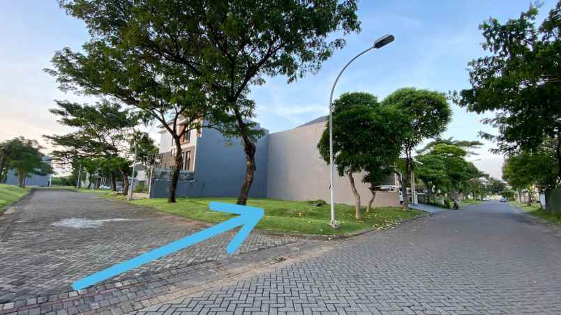 dijual tanah pakuwon city