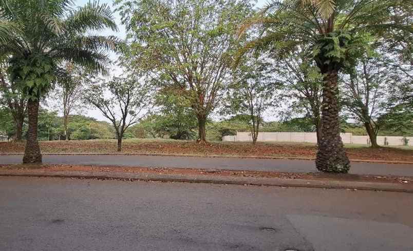 dijual tanah raffles hills cibubur