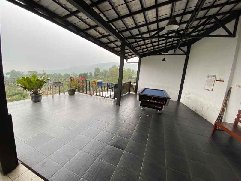 dijual villa di pamijahan bogor gunun