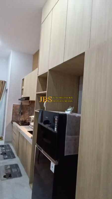 dijual villa komplek eiffel of