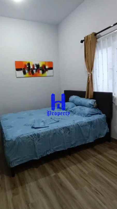 dijual villa komplek eiffel of