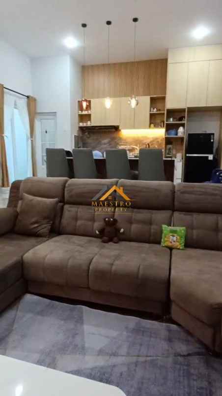 dijual villa komplek eiffel of brastagi