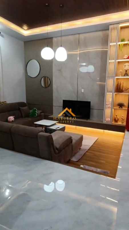 dijual villa komplek eiffel of brastagi