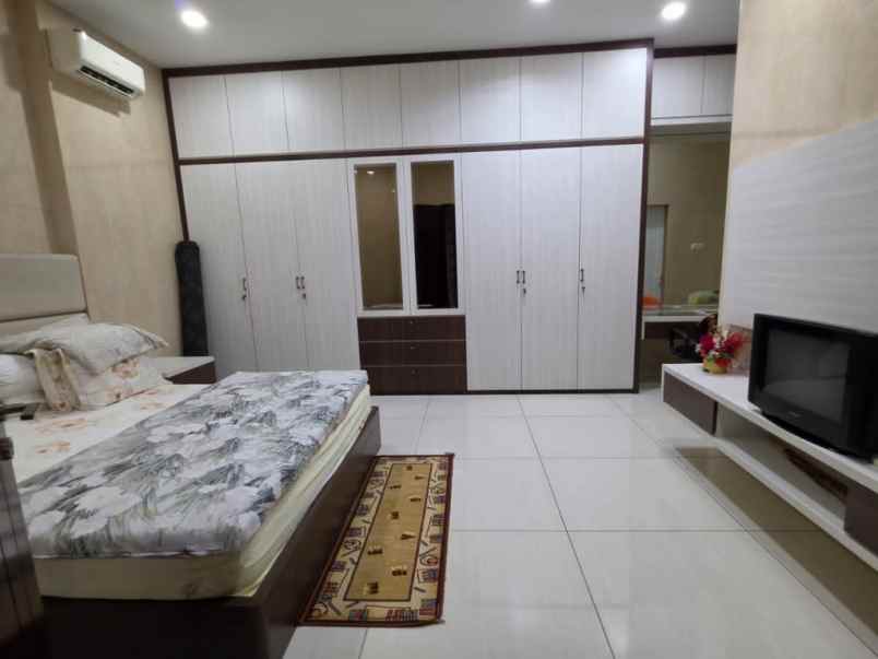 dijual villa mutiara palace full furmished