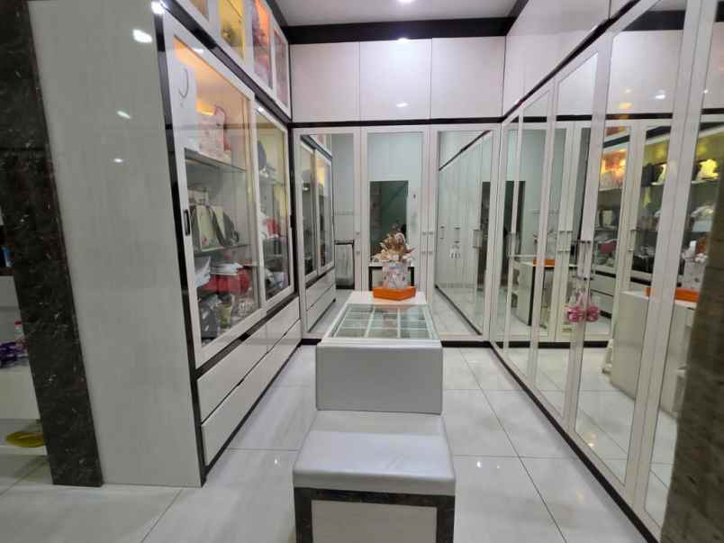 dijual villa mutiara palace full furmished