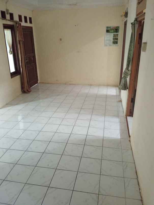 dikontrakan rumah diperum lokasi strategis