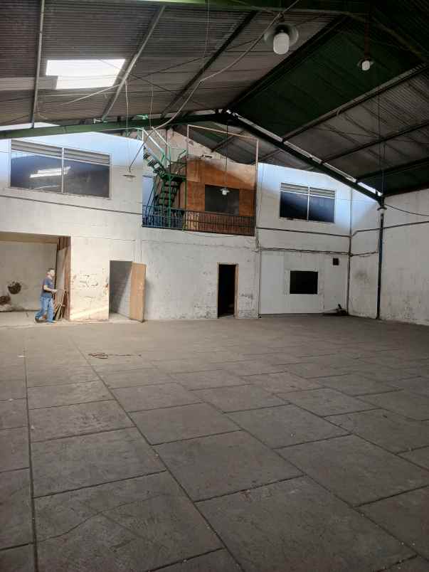 disewakan gudang di blimbling malang