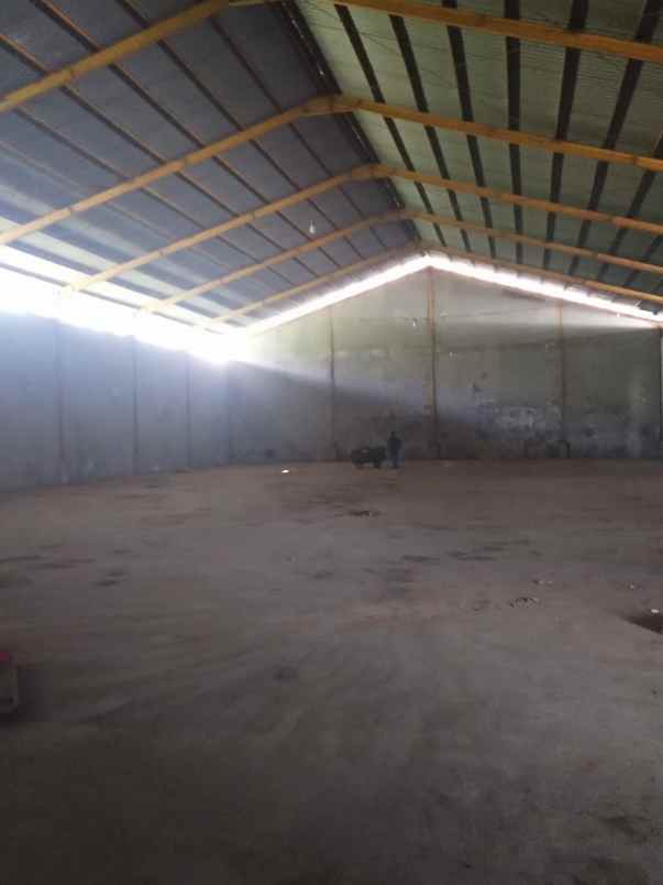 disewakan gudang di mojoagung