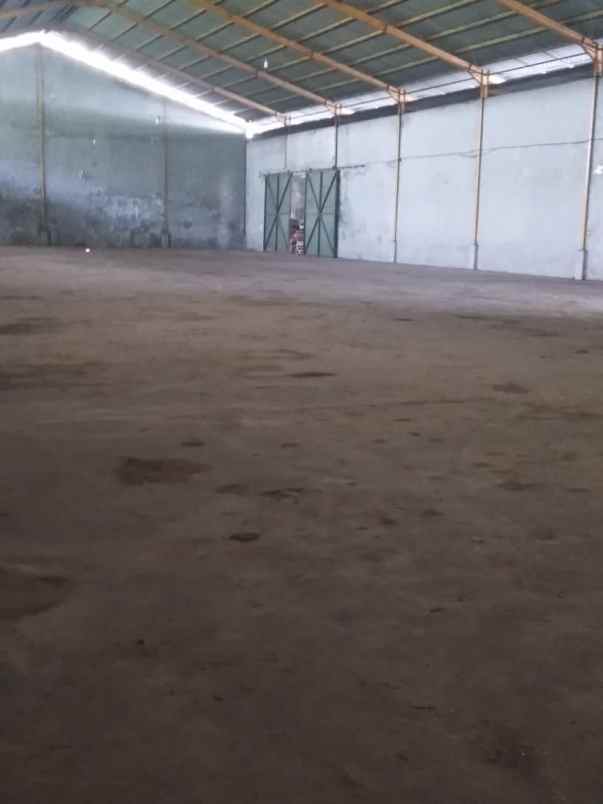 disewakan gudang di mojoagung