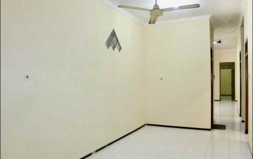 disewakan murah rumah di ngagel surabaya