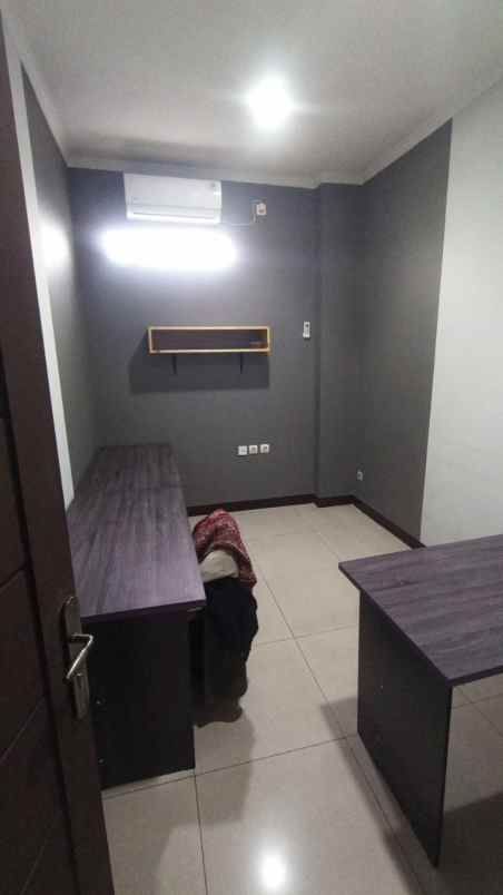 disewakan ruko gudang kantor graha trijasa office jl