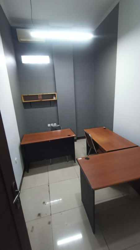 disewakan ruko gudang kantor graha trijasa office jl