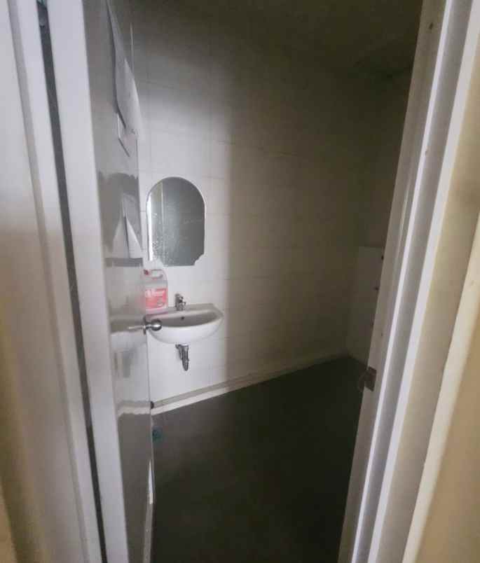 disewakan ruko gudang kantor jalan meruya ilir