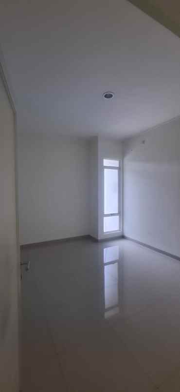 disewakan ruko gudang kantor suvarna sutera tangerang