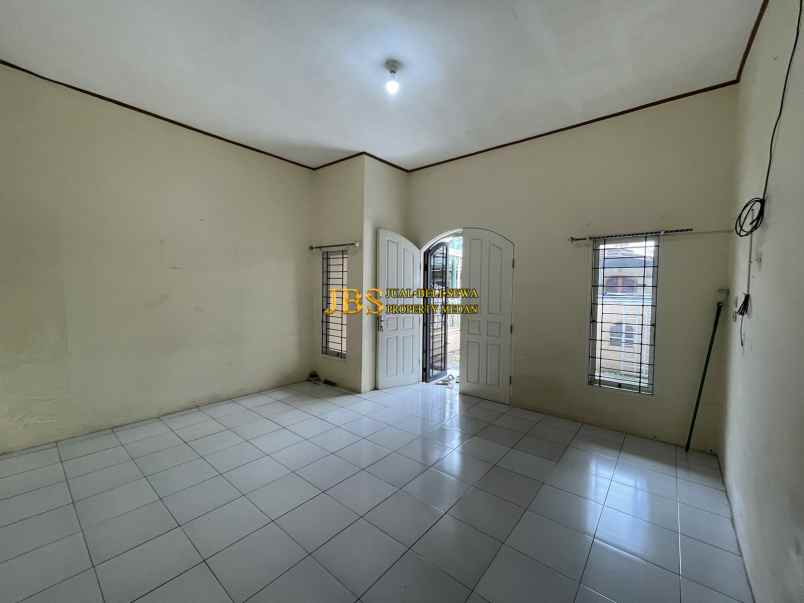 disewakan rumah 1 tingkat di kompek cemara hijau medan