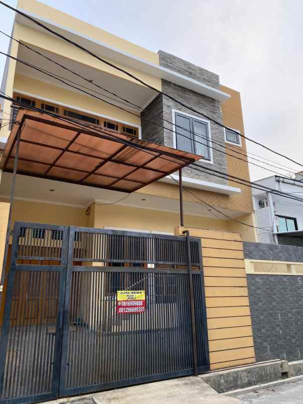 disewakan rumah cluster carina sayang