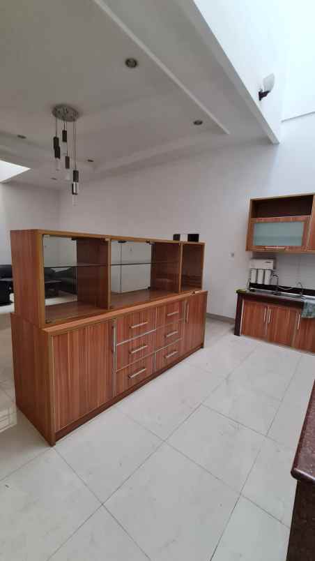 disewakan rumah cluster carina sayang