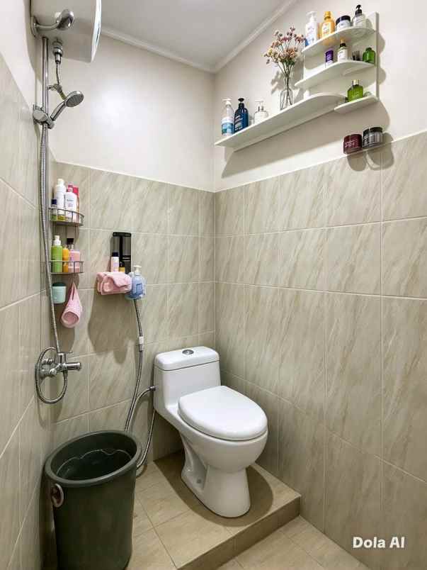 disewakan rumah dalam komplek kav dki jakarta timur