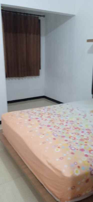 disewakan rumah darmo permai utara