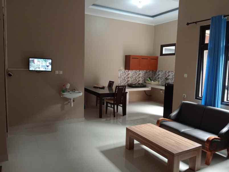 disewakan rumah di cipto