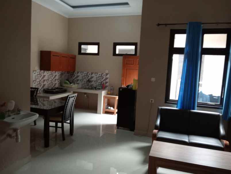 disewakan rumah di cipto