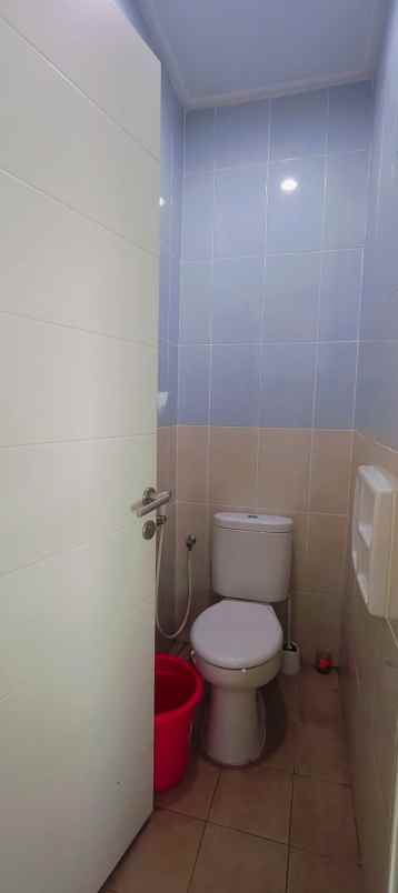 disewakan rumah harapan indah cluster lavesh