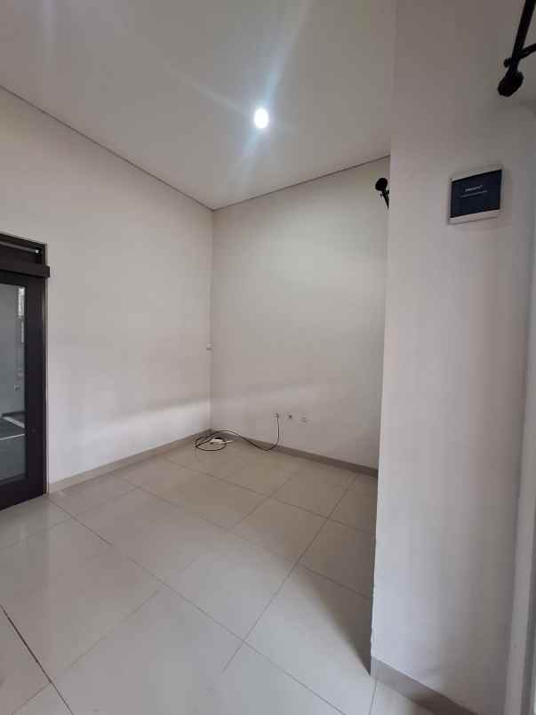 disewakan rumah komplek grand sharon