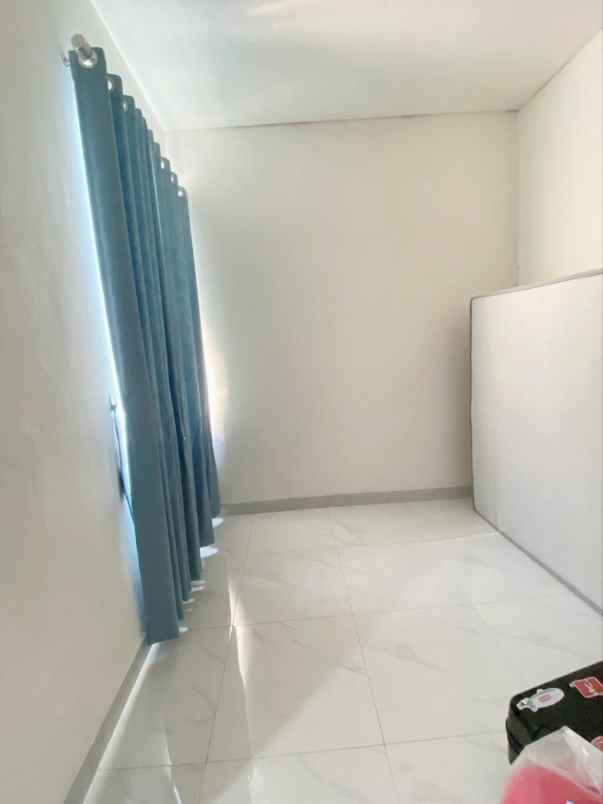 disewakan rumah lavon swan city 1 cikupa