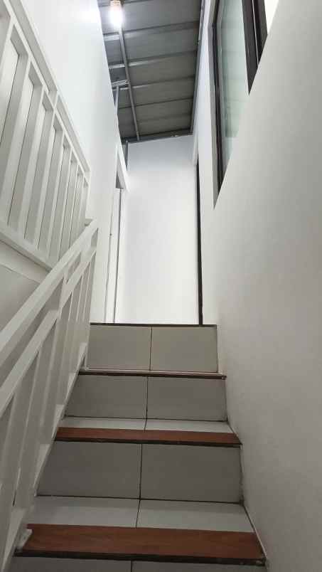 disewakan rumah perumahan legenda wisata