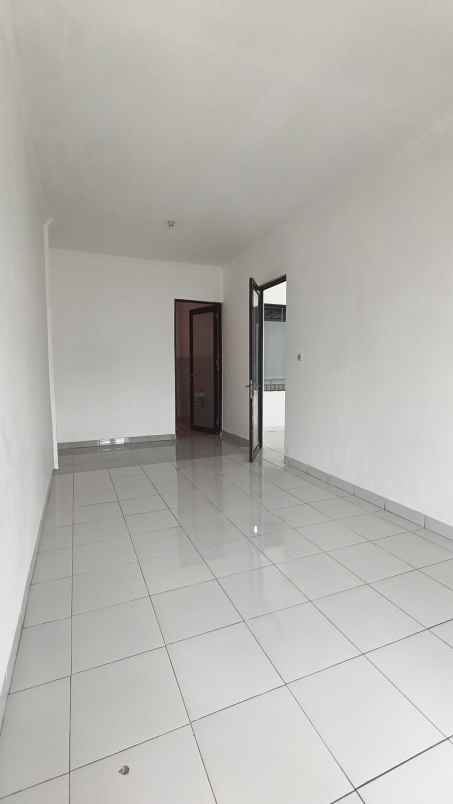 disewakan rumah perumahan legenda wisata