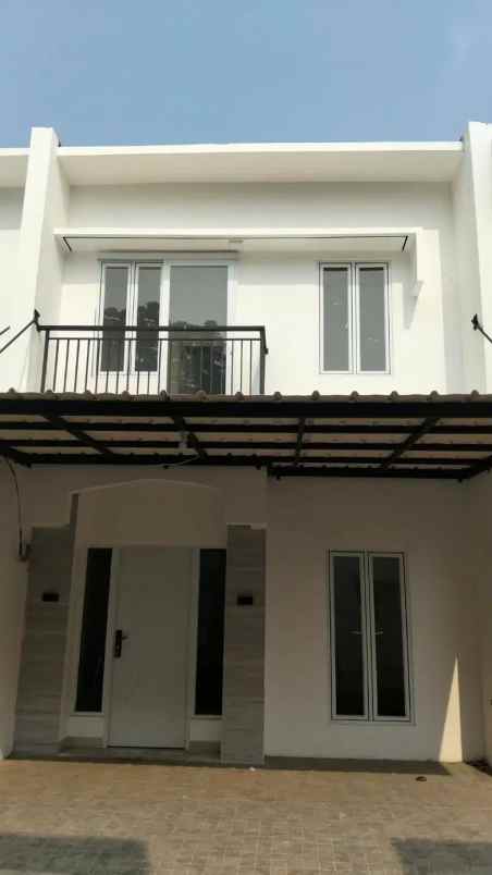 disewakan rumah pondok kacang barat