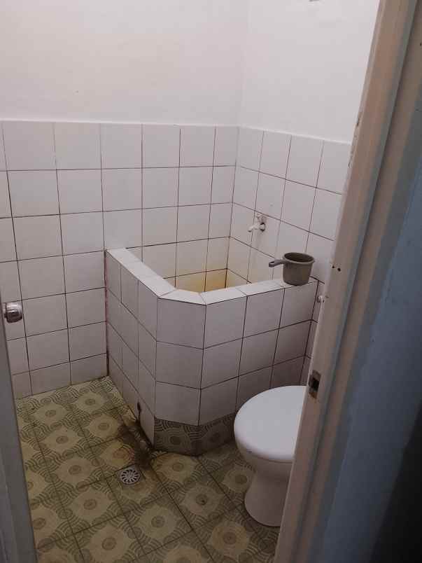 disewakan rumah sayap jl pajajaran bandung