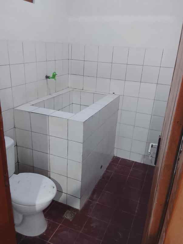 disewakan rumah sayap jl pajajaran bandung