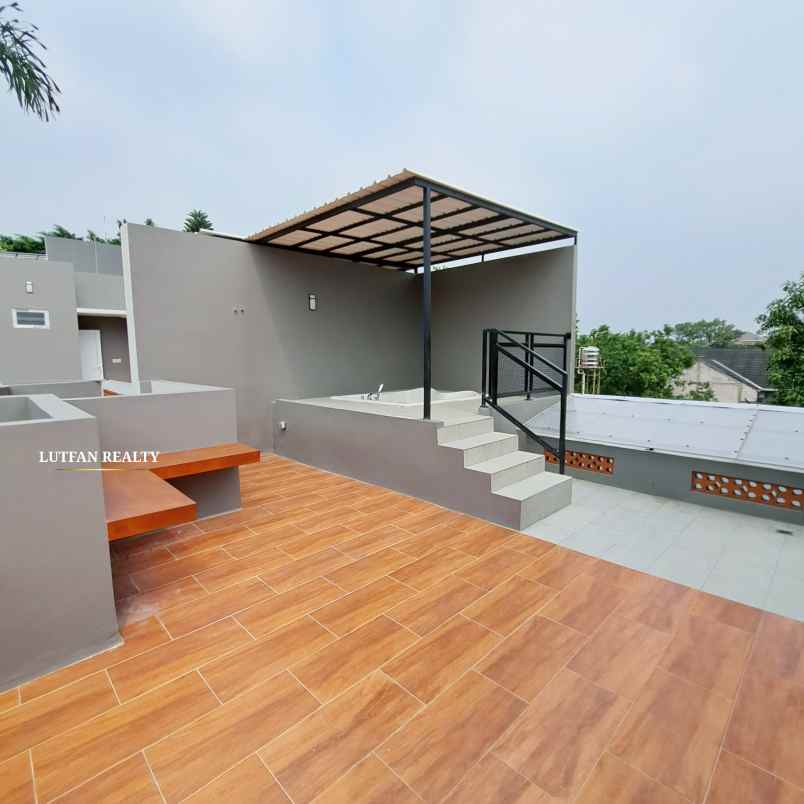 industrial modern townhouse jagakarsa dalam cluster