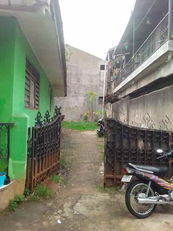 jual kontrakan 14 pintu di belakang kampus uin