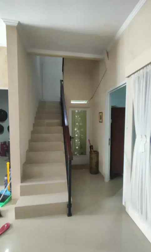 jual rumah 2 tingkat dalam cluster ciputat timur