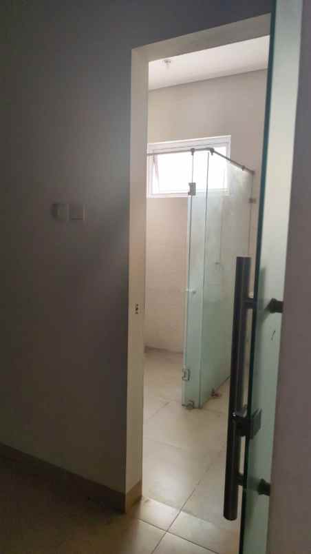 jual rumah furnished jl mangga duri kepa jak bar