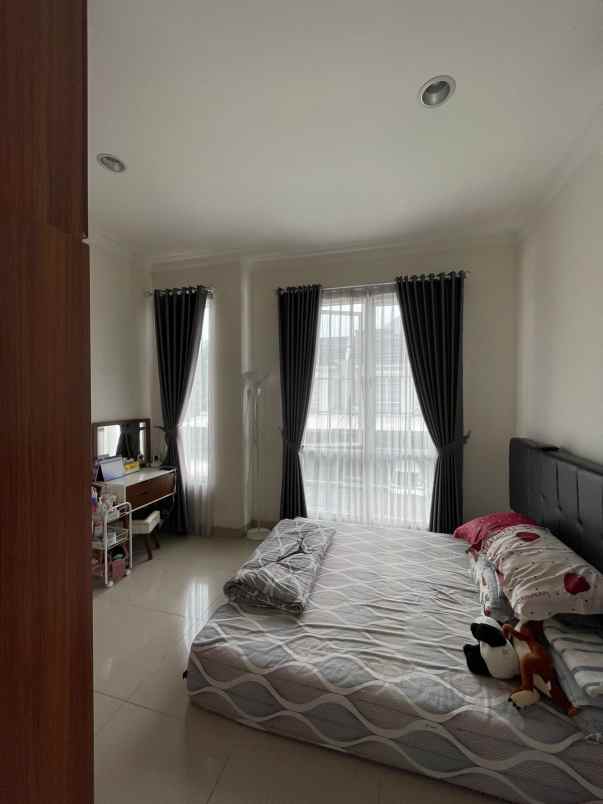 jual rumah semi furnished siap huni citra gran cibubur