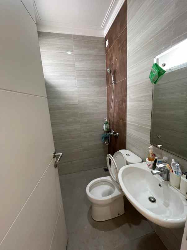 jual rumah semi furnished siap huni citra gran cibubur