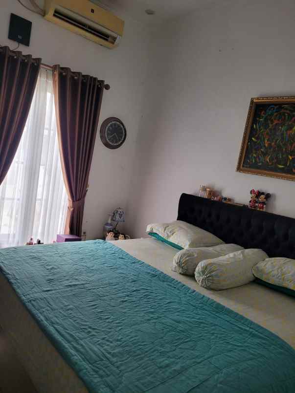 jual rumah siap huni raffles hills cibubur